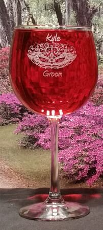 Personalized Engraved Vina Balloon Wine Glass