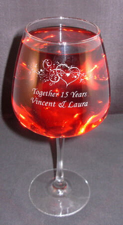 Personalized Engraved Anniversary Vina Diamond Wine Glass