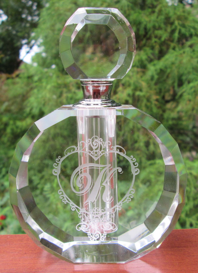 Personalized Engraved Round Crystal Perfume Bottle