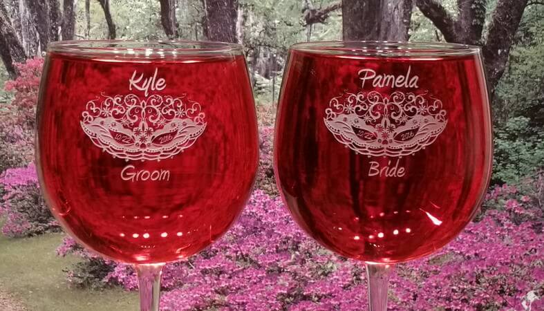 Personalized Engraved Vina Balloon Wine Glass