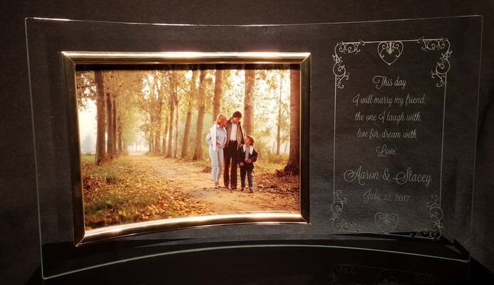 Personalized Engraved 5" x 7" Curved Glass Horizontal Picture Frame